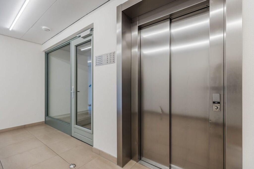 Bart van der Leckhof 64