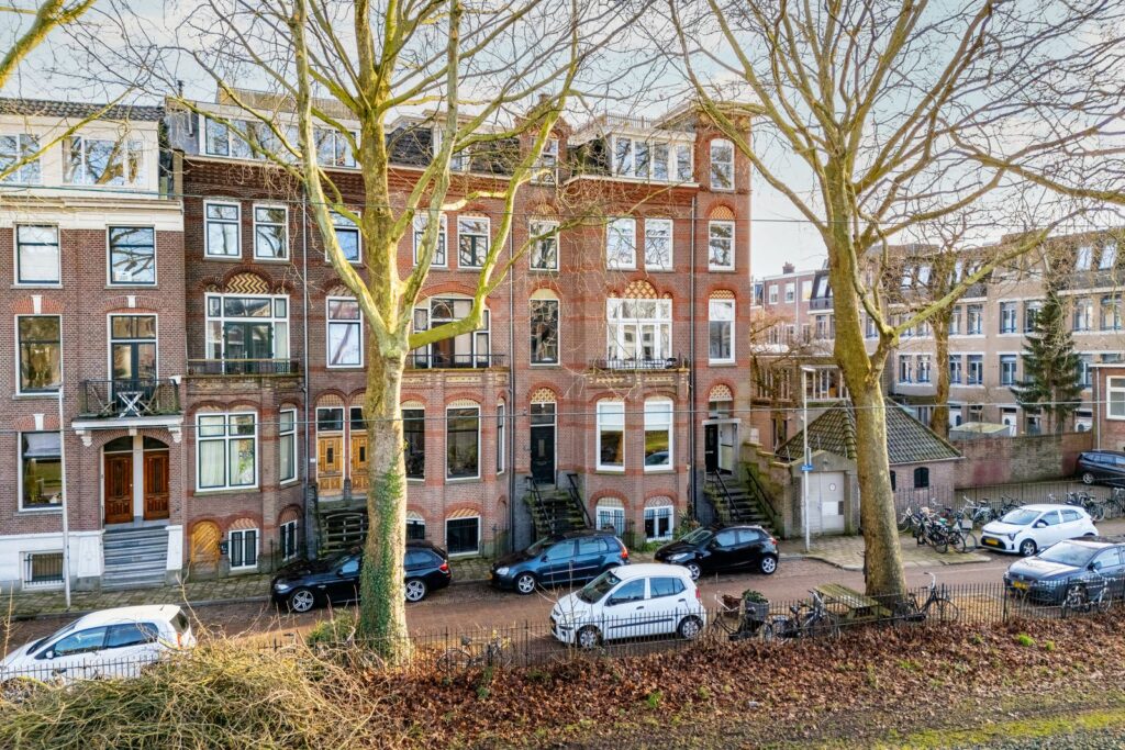 Buys Ballotstraat 1B