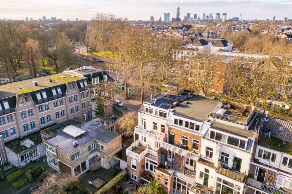 Buys Ballotstraat 1B