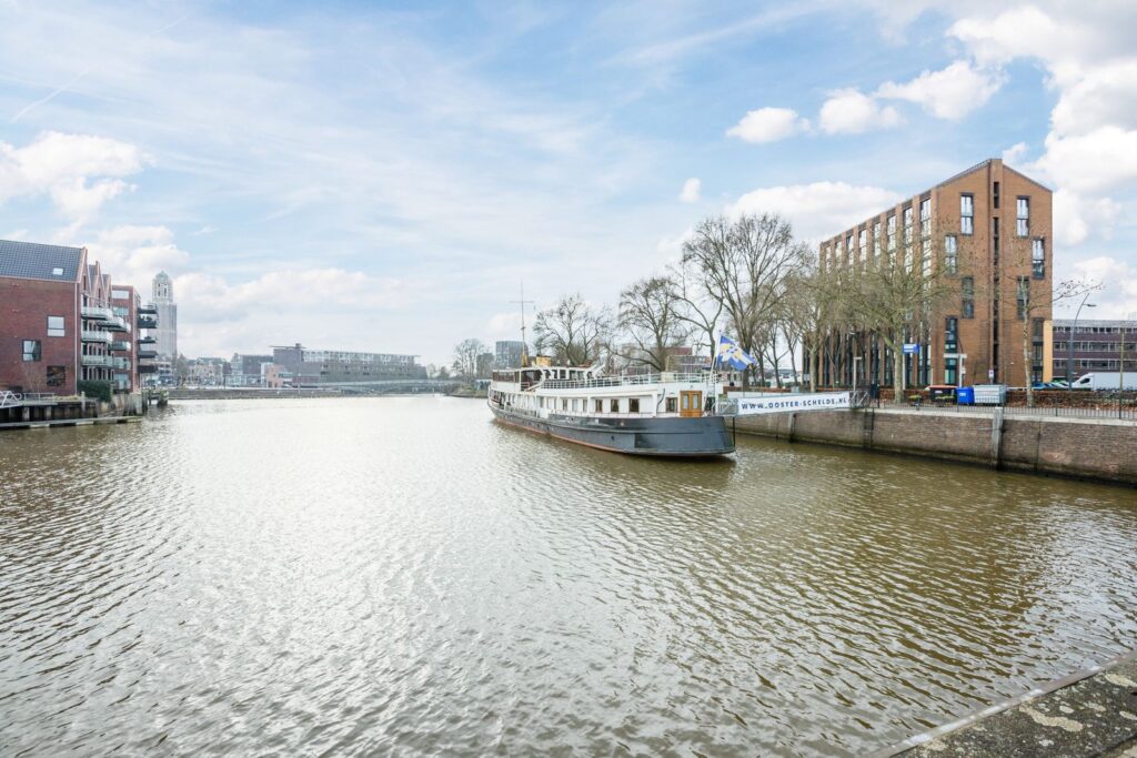 Govert Flinckstraat 11D