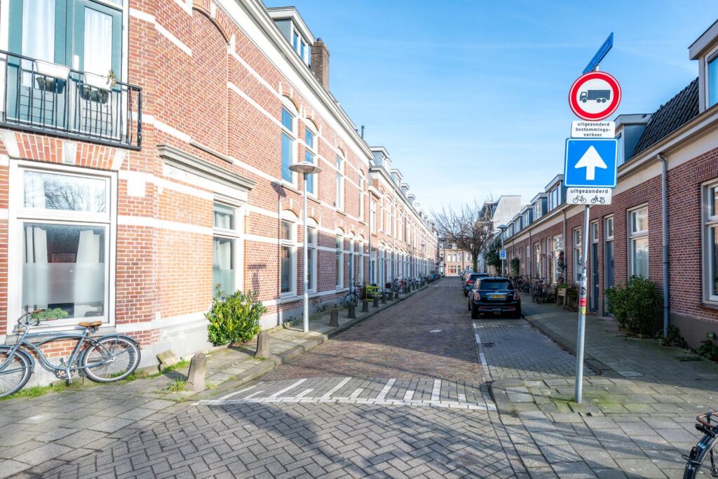 Dirkje Mariastraat 17BS