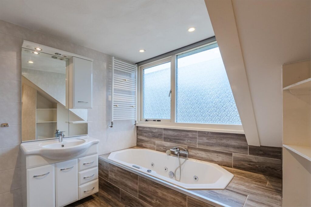 H.J. Kniggestraat 43