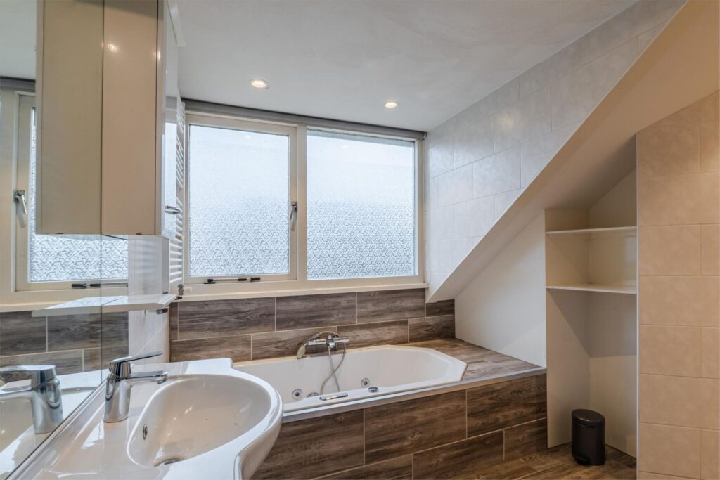 H.J. Kniggestraat 43