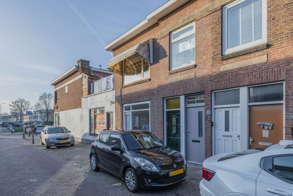 Burgemeester Waldeckstraat 1