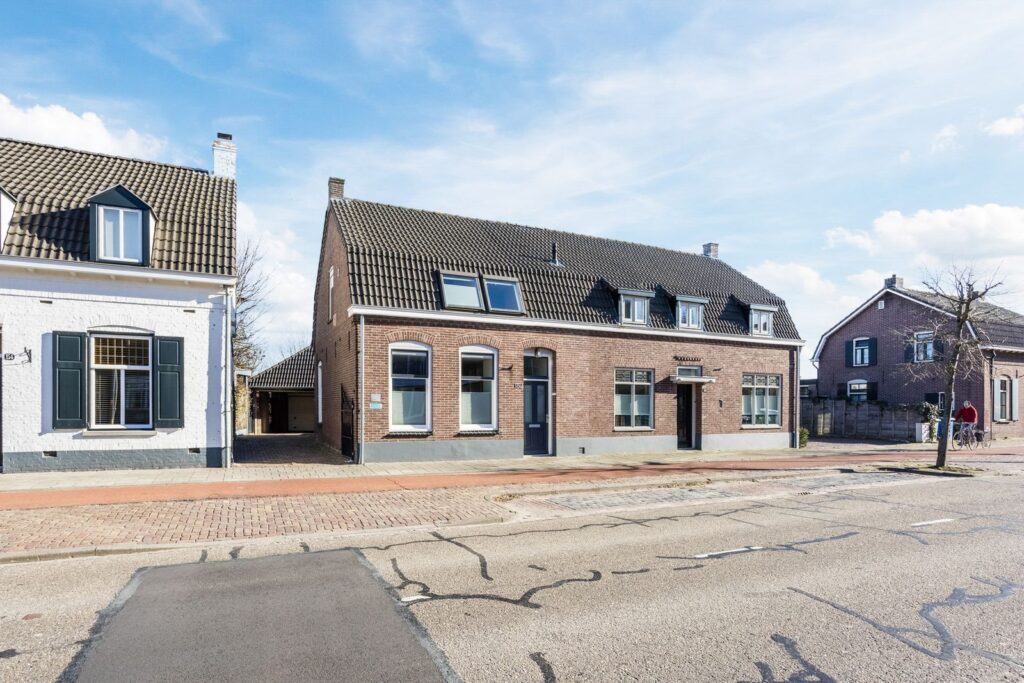 Dorpstraat 152