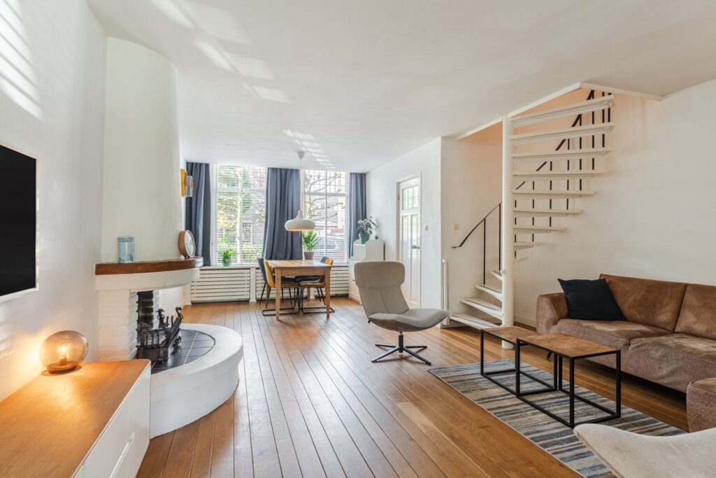 Leeghwaterstraat 70
