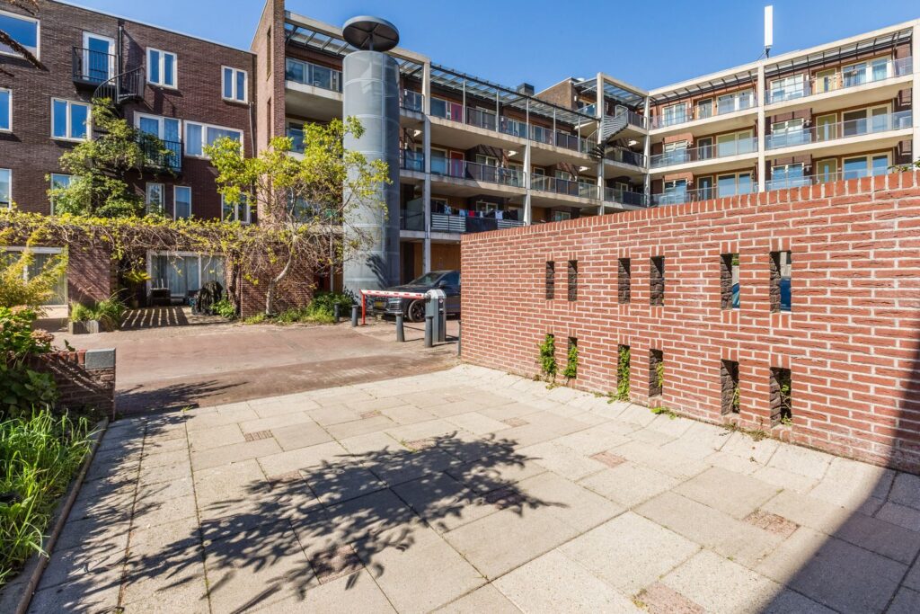 Edward Masseystraat 2