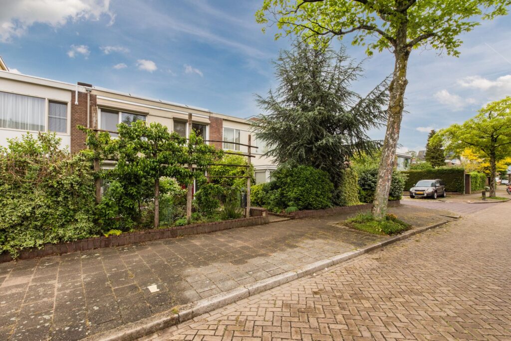 Professor Schrijnenstraat 12