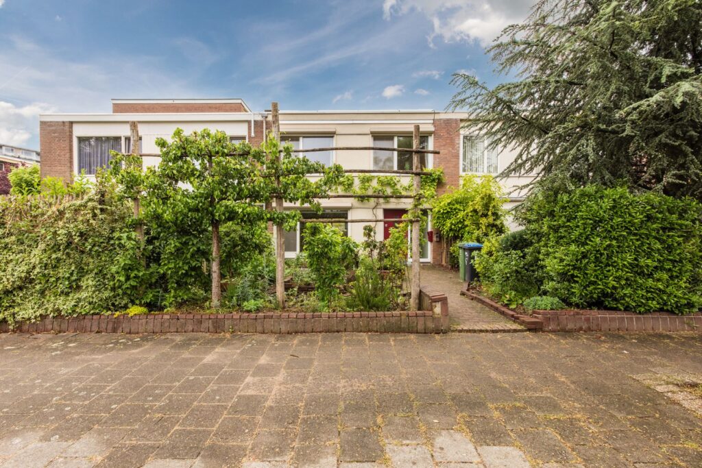 Professor Schrijnenstraat 12