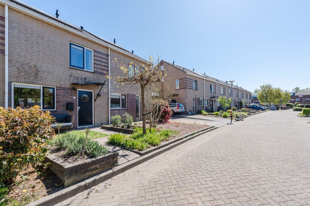 Opaalstoep 37