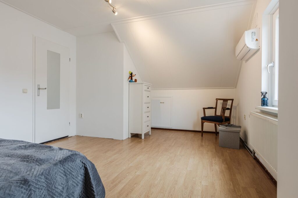 Spoorstraat 27