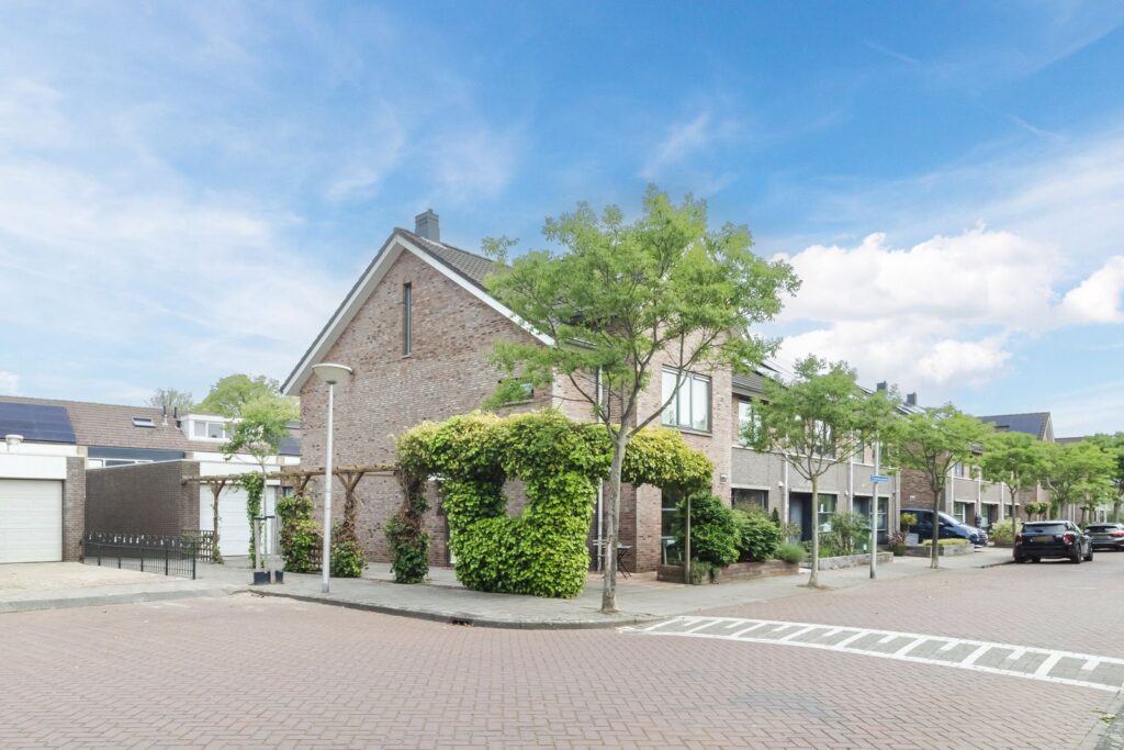 Vrouwe Van Loonstraat 19
