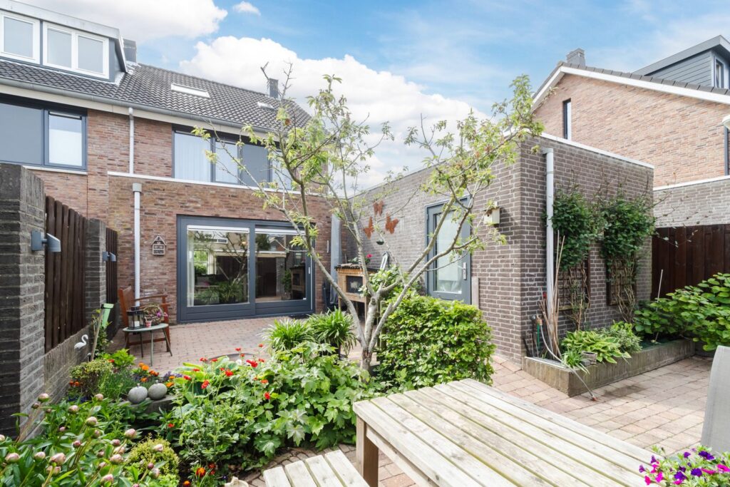Vrouwe Van Loonstraat 19