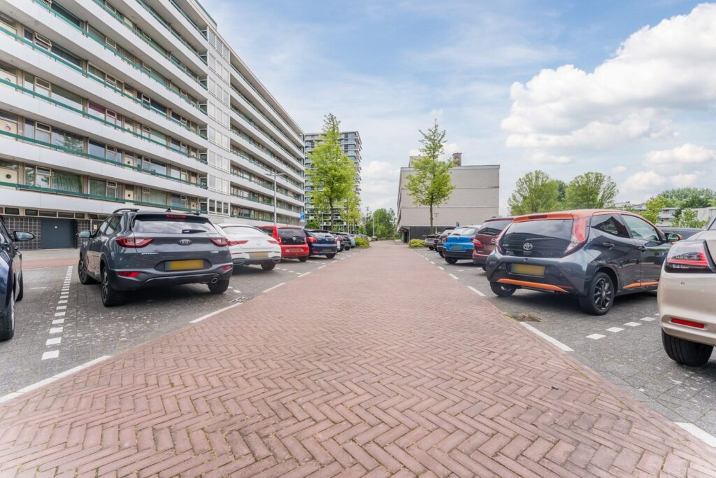 Tiengemeten 79