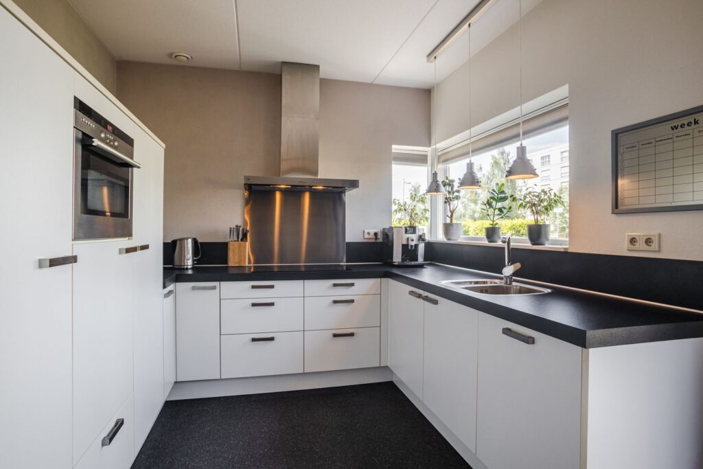Laan van de Charleston 8