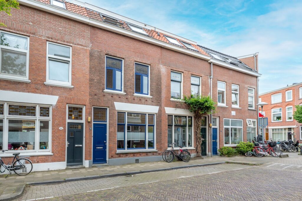 1e Atjehstraat 18