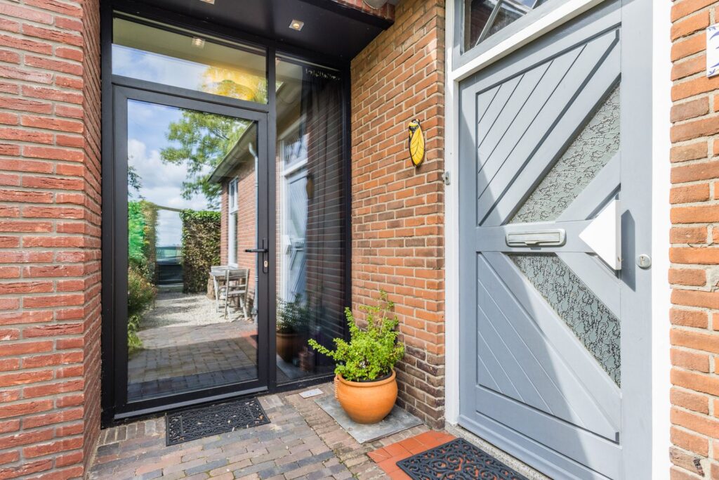 Kerkstraat 32
