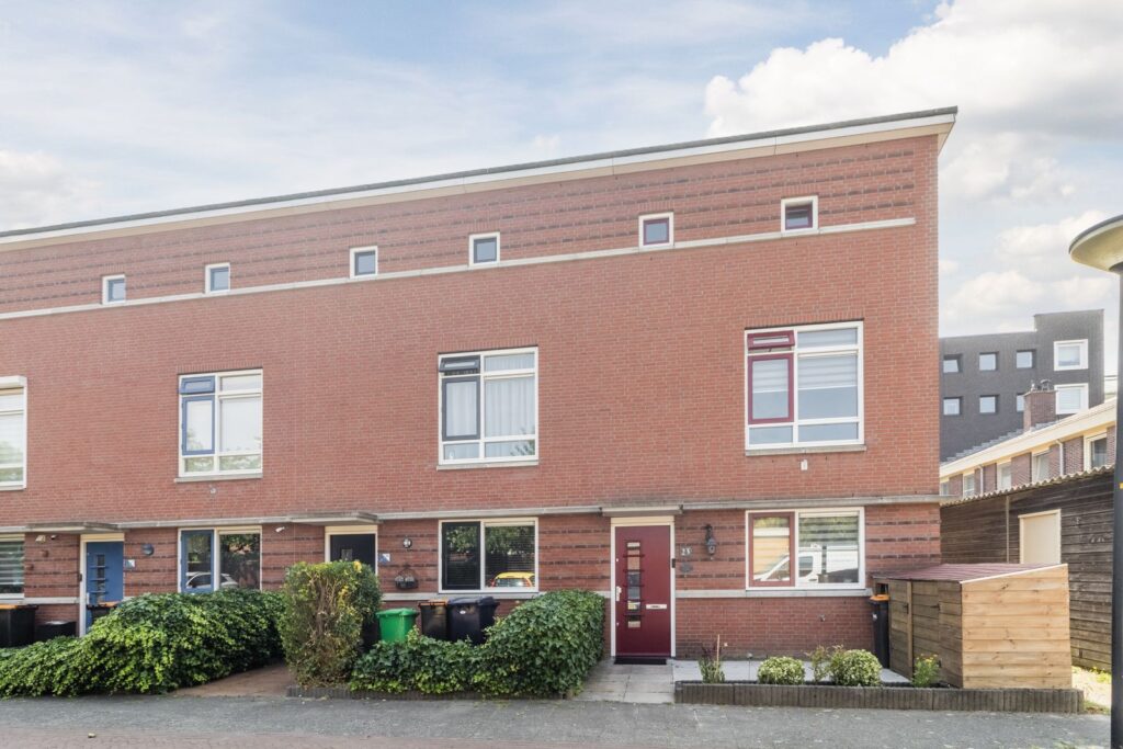 Warschaustraat 23