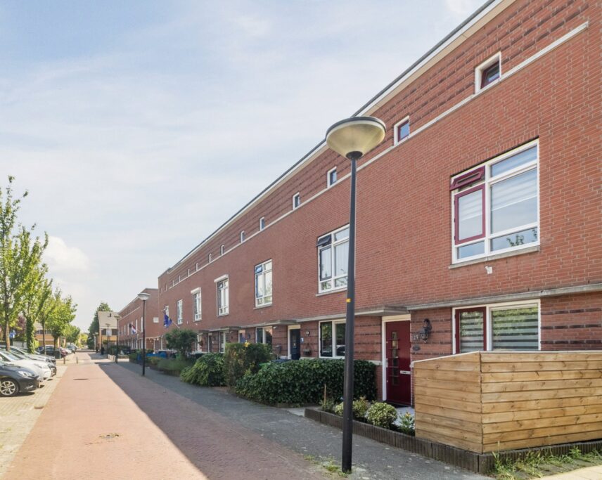 Warschaustraat 23