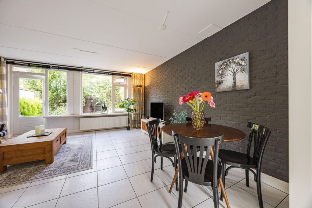 van Brederodestraat 11
