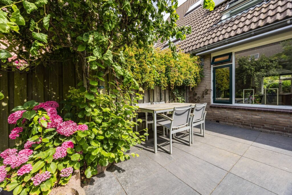 van Brederodestraat 11