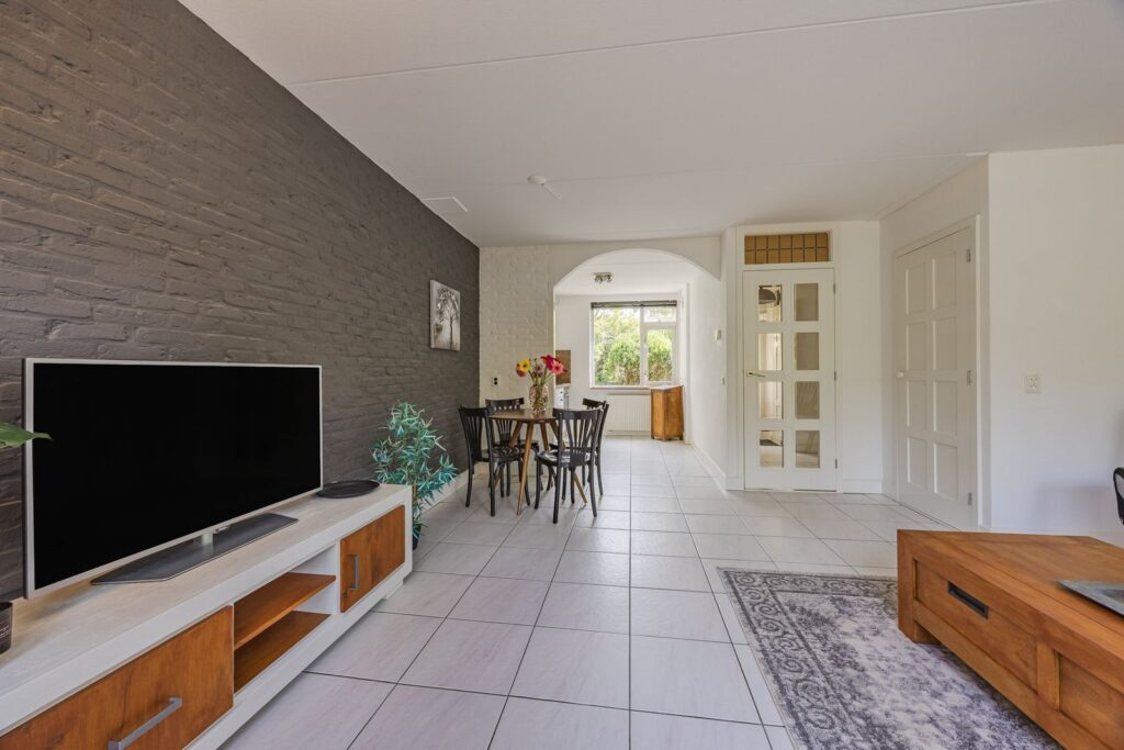 van Brederodestraat 11