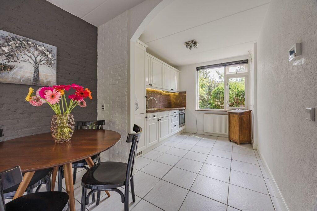 van Brederodestraat 11