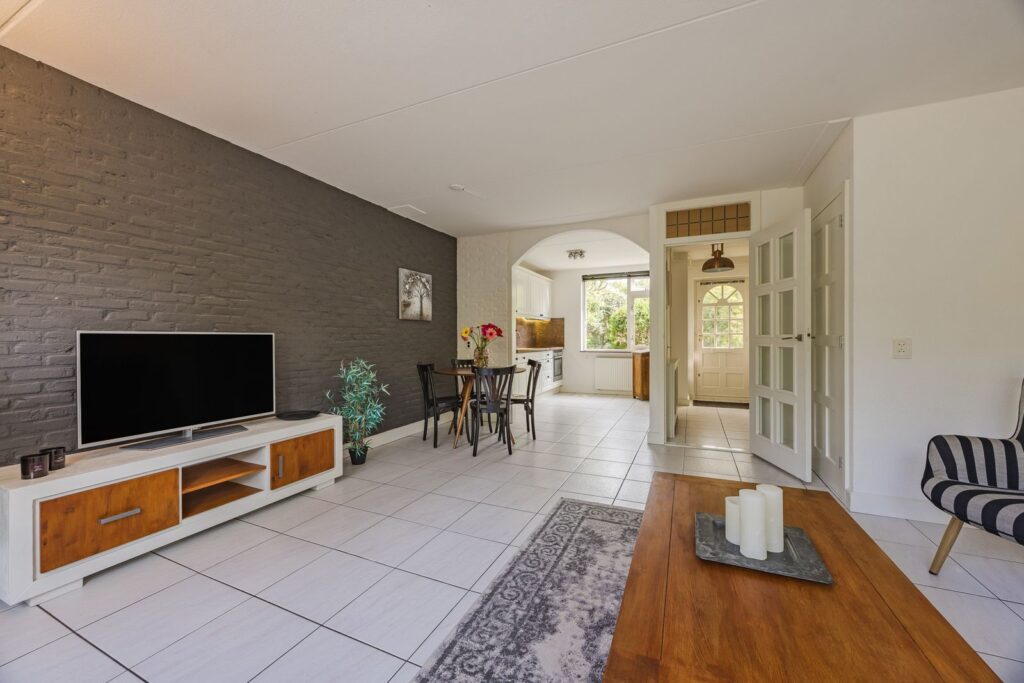 van Brederodestraat 11