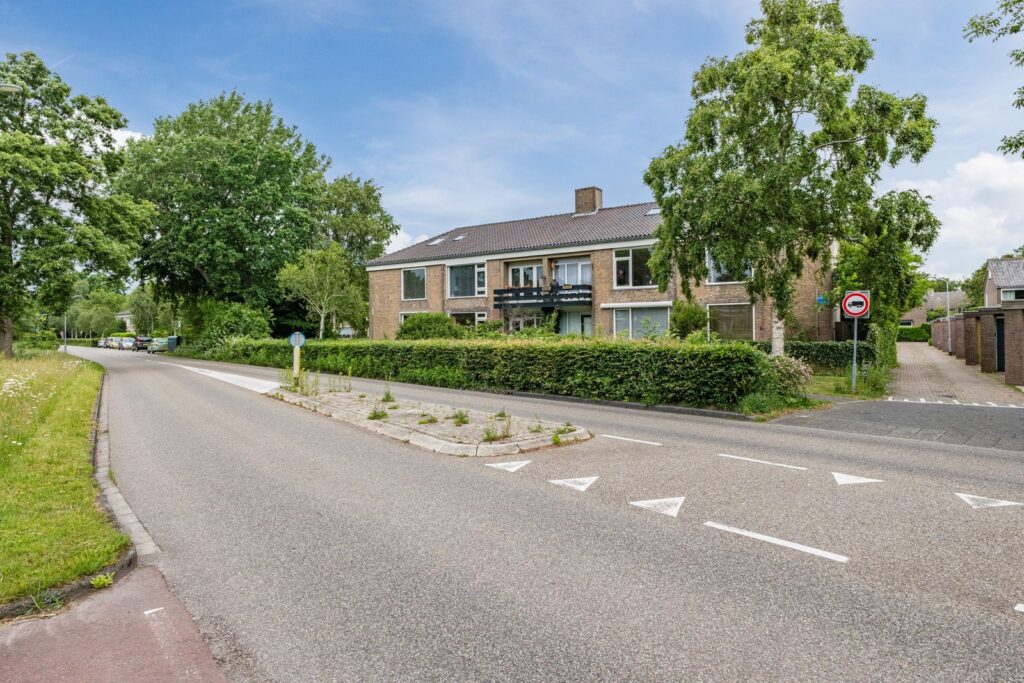 Van Blaaderenweg 11
