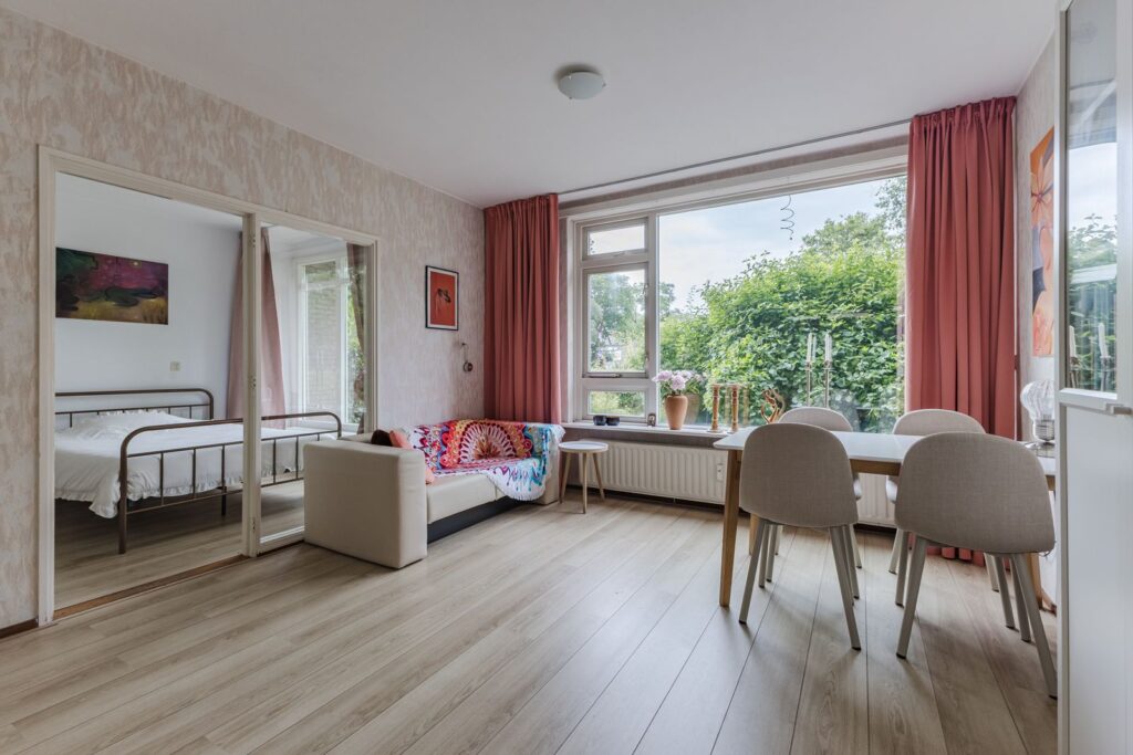 Van Blaaderenweg 11