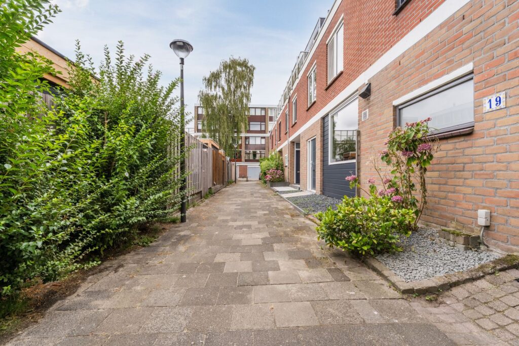 Einthovenstraat 19
