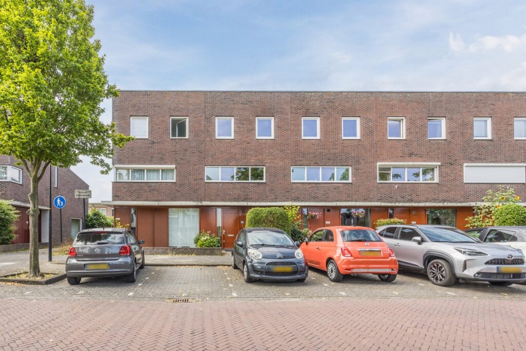 Praagsingel 239