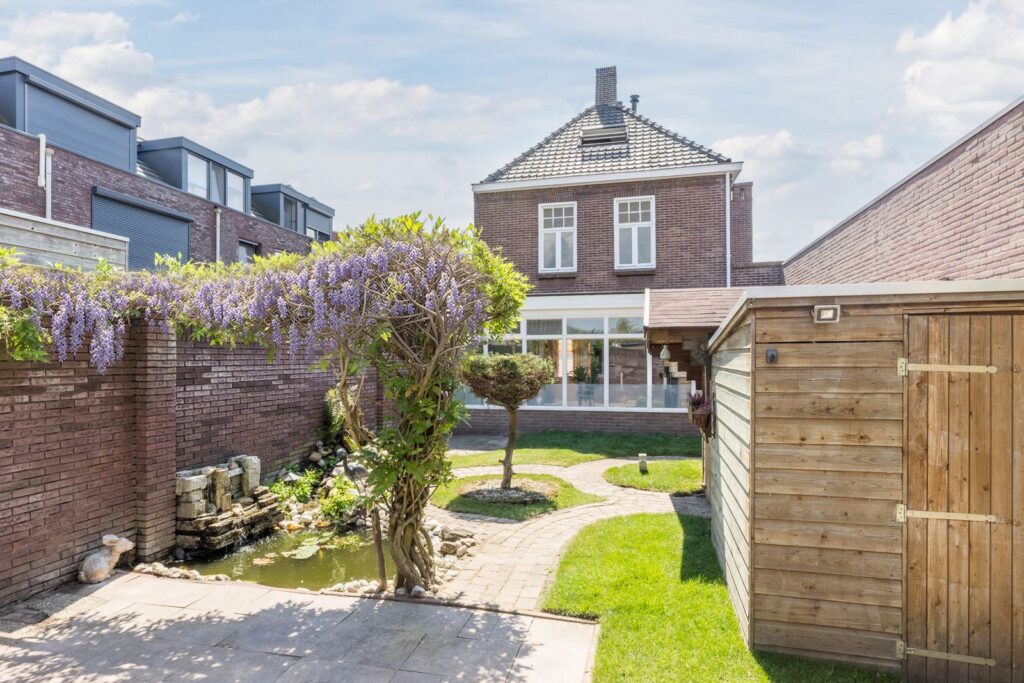 van Coothstraat 1