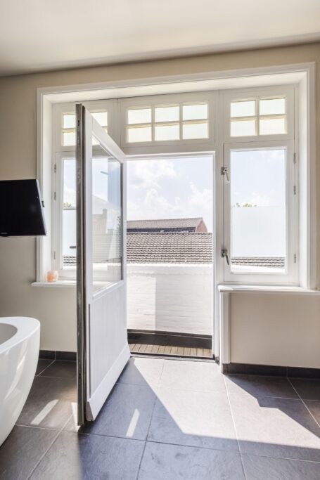 van Coothstraat 1