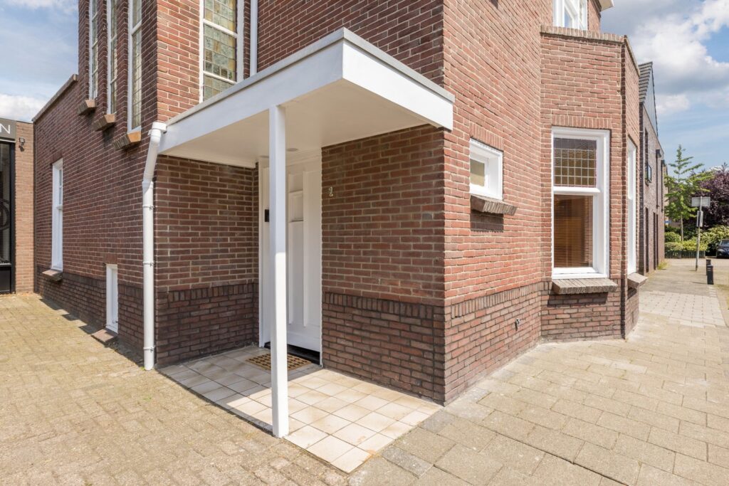 van Coothstraat 1