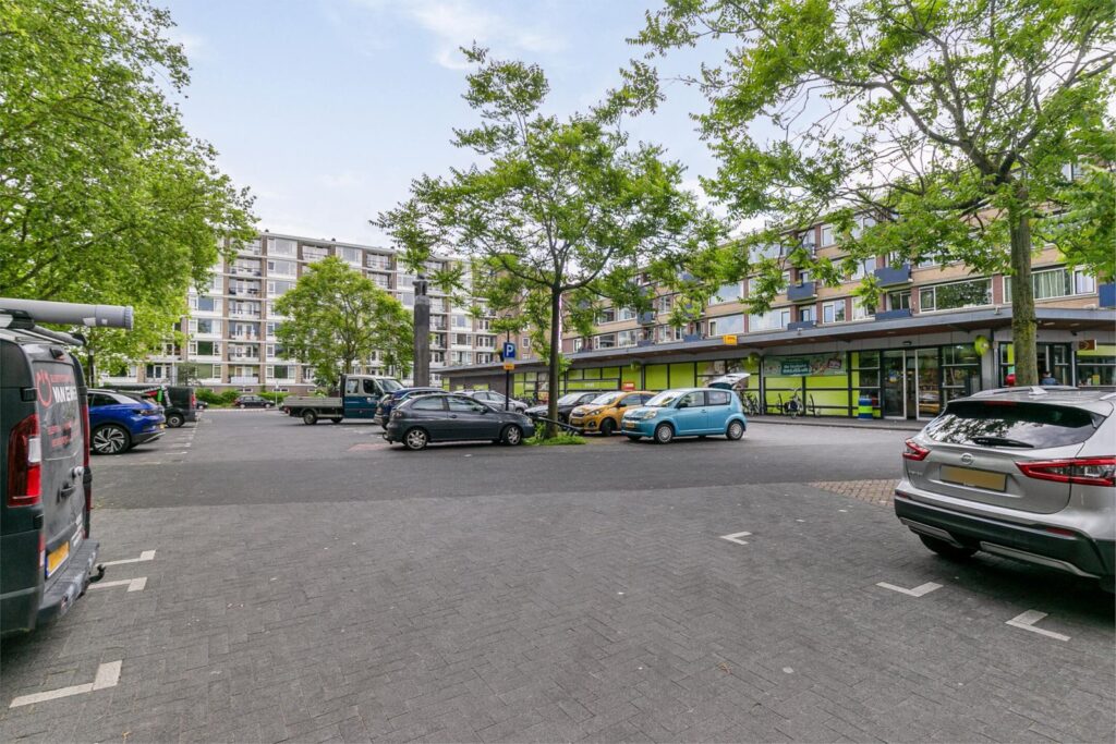 Detmoldstraat 1