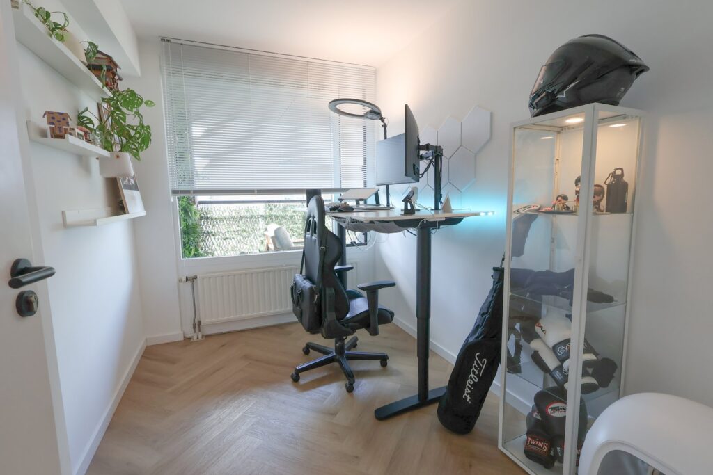 Hoofdweg 866