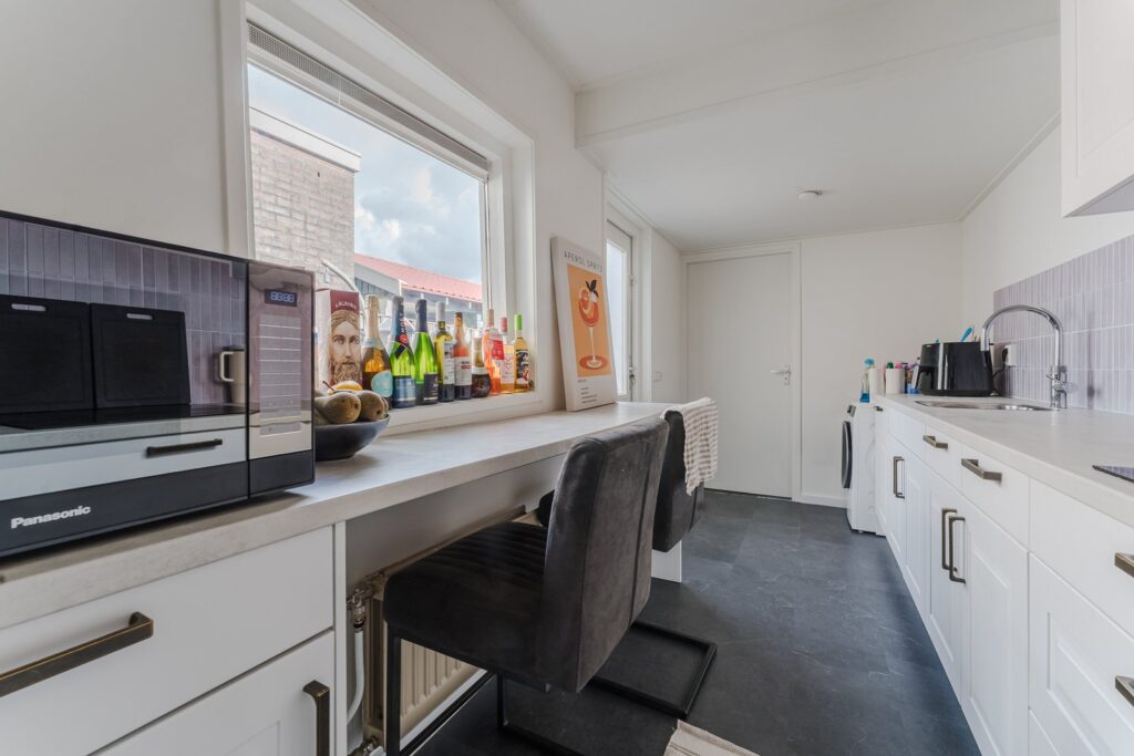Dorpsstraat 929
