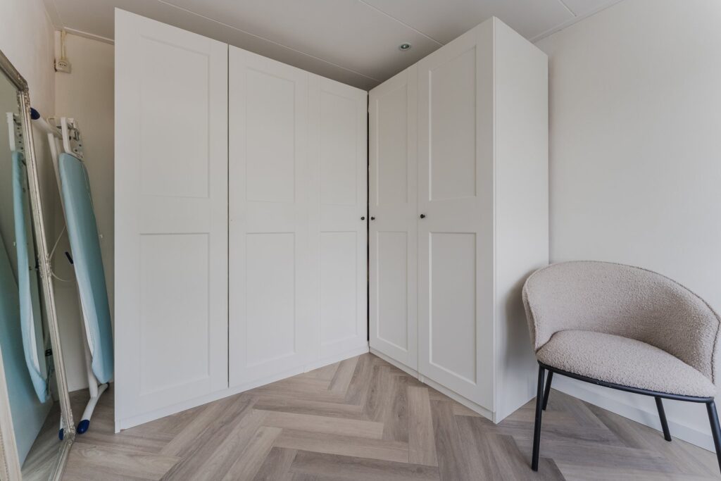 Dorpsstraat 929