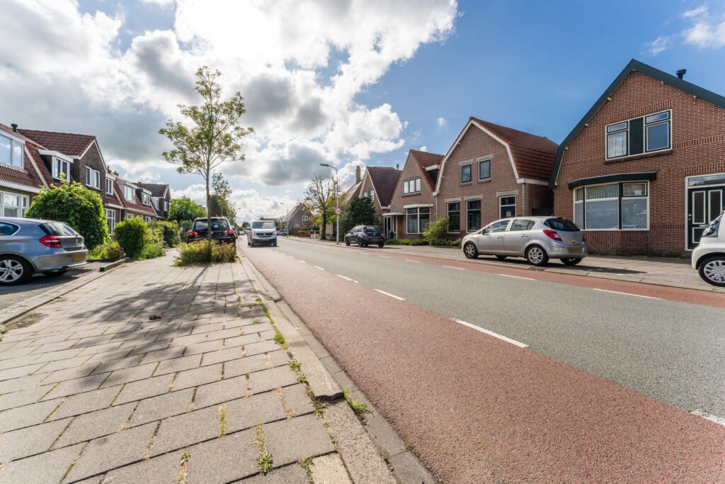 Dorpsstraat 929