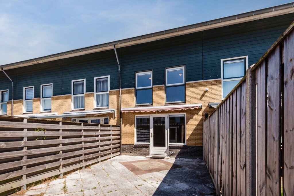 Aprilstraat 15