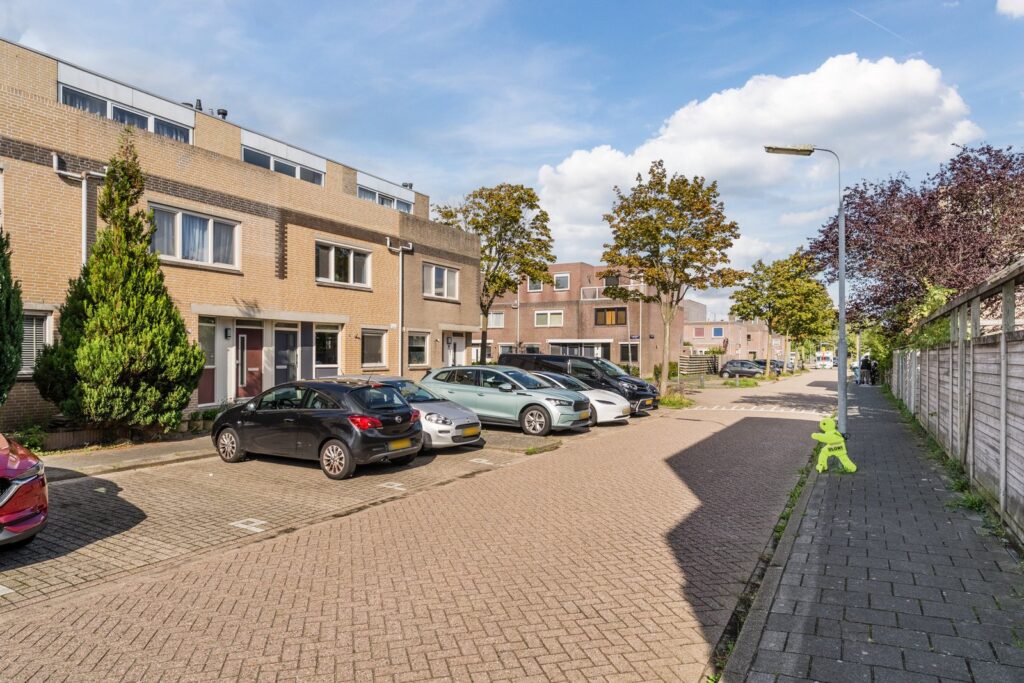 P.A. van Meverstraat 4