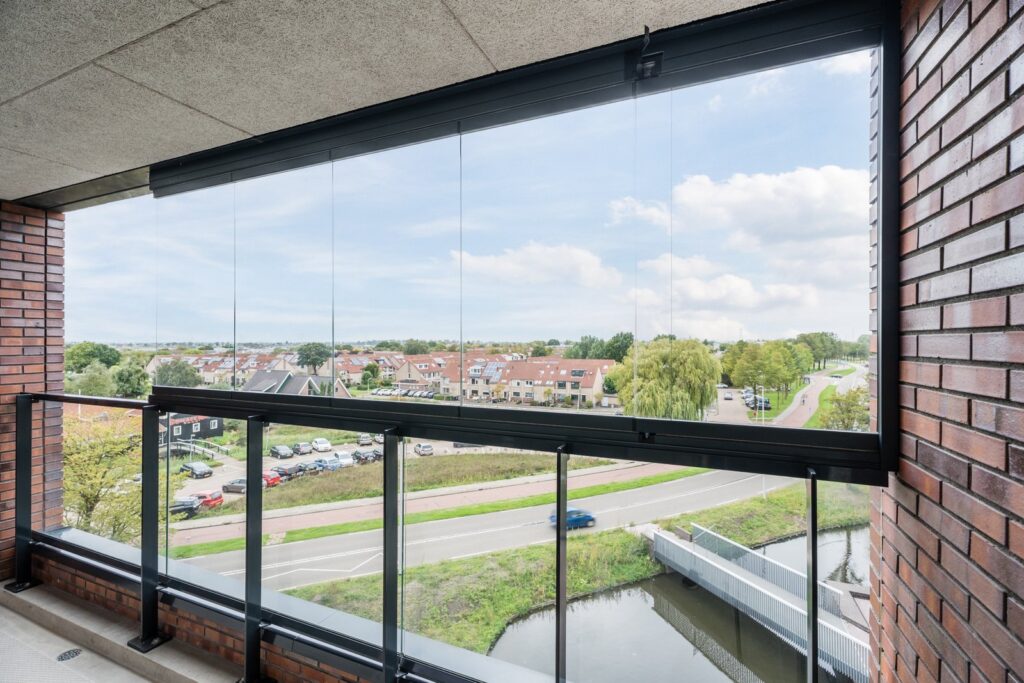 Mahoniehout 413