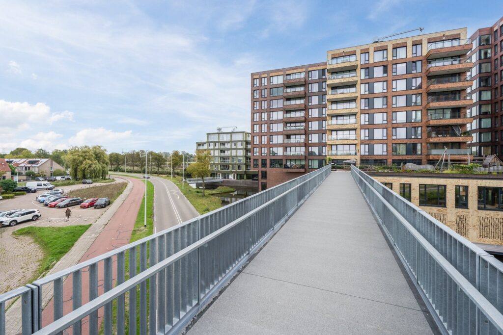 Mahoniehout 413