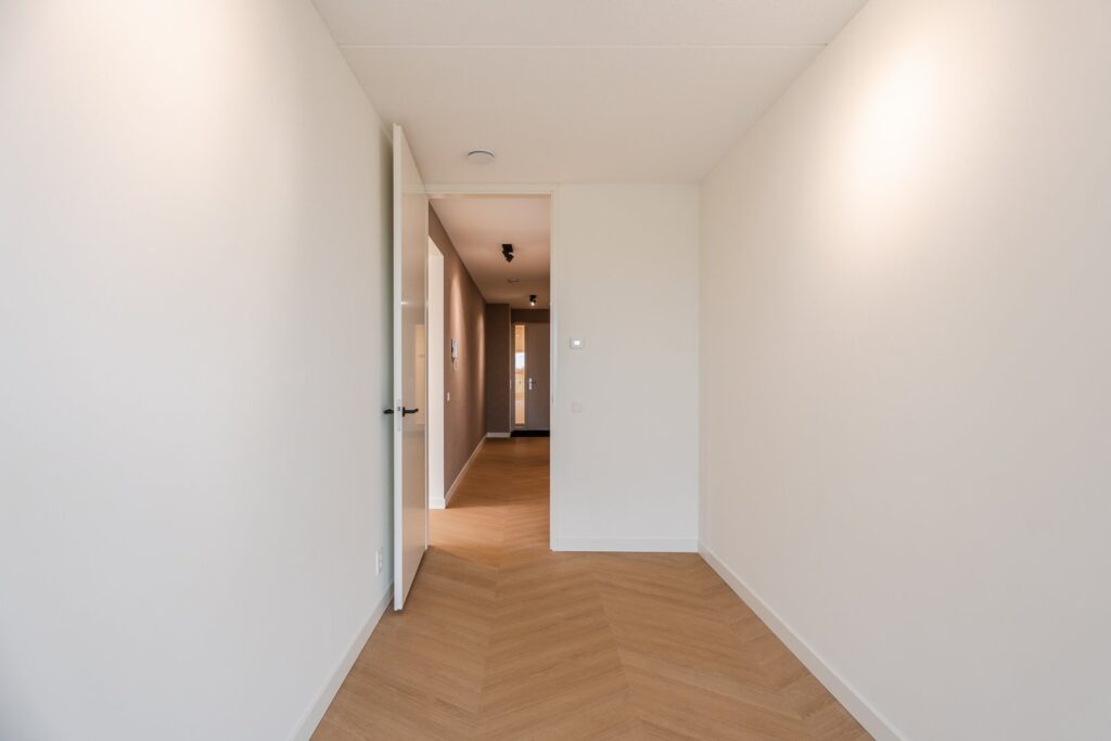 Mahoniehout 413