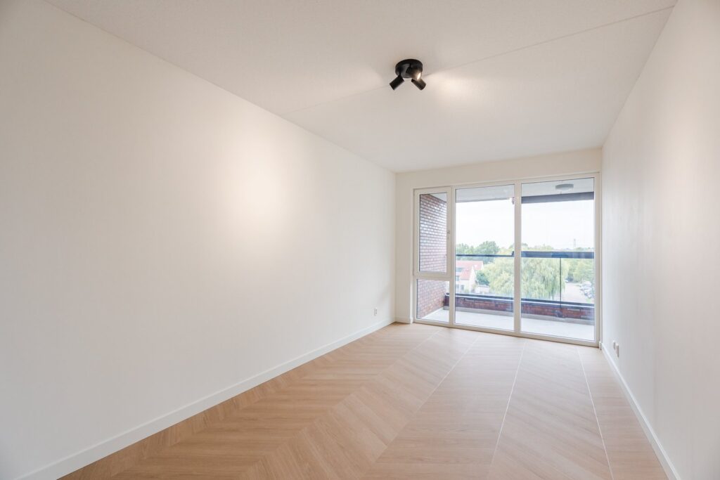 Mahoniehout 413