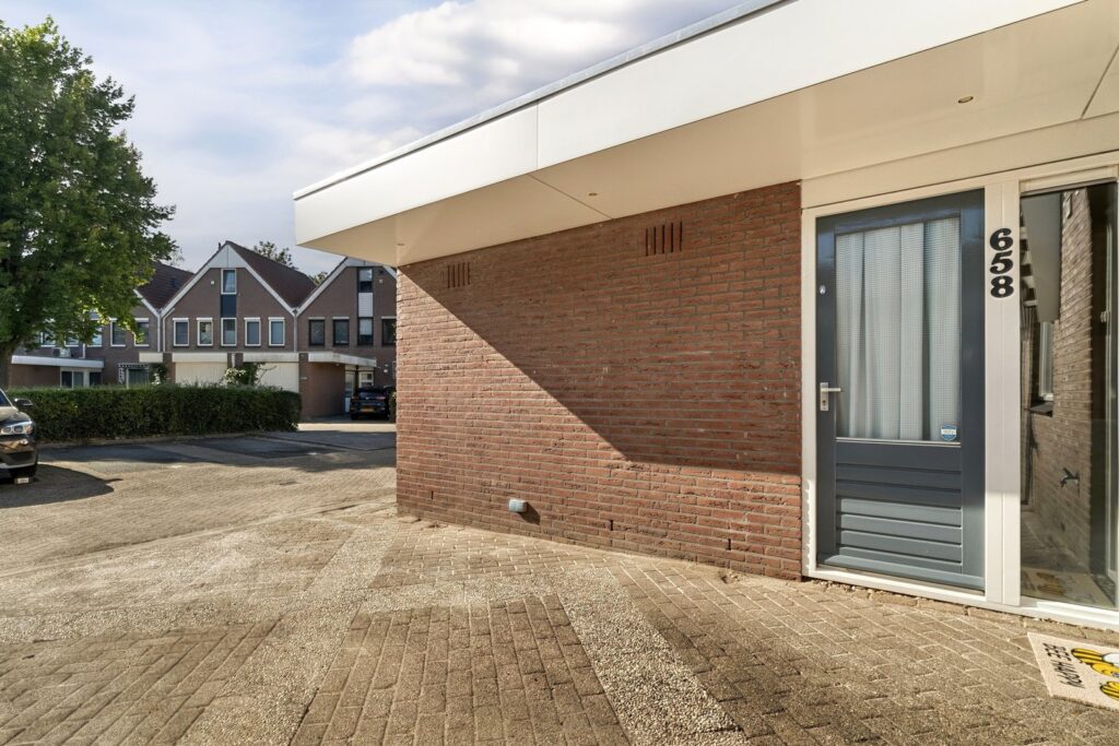 Valkenkamp 658