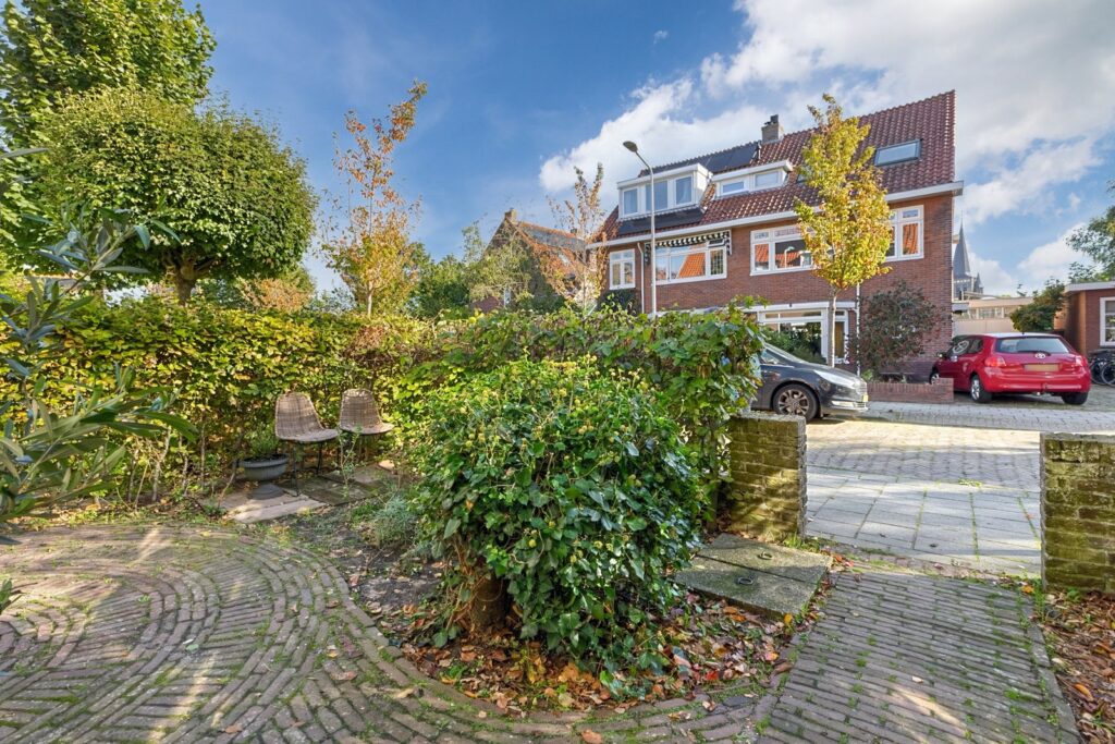 Prins Bernhardstraat 19