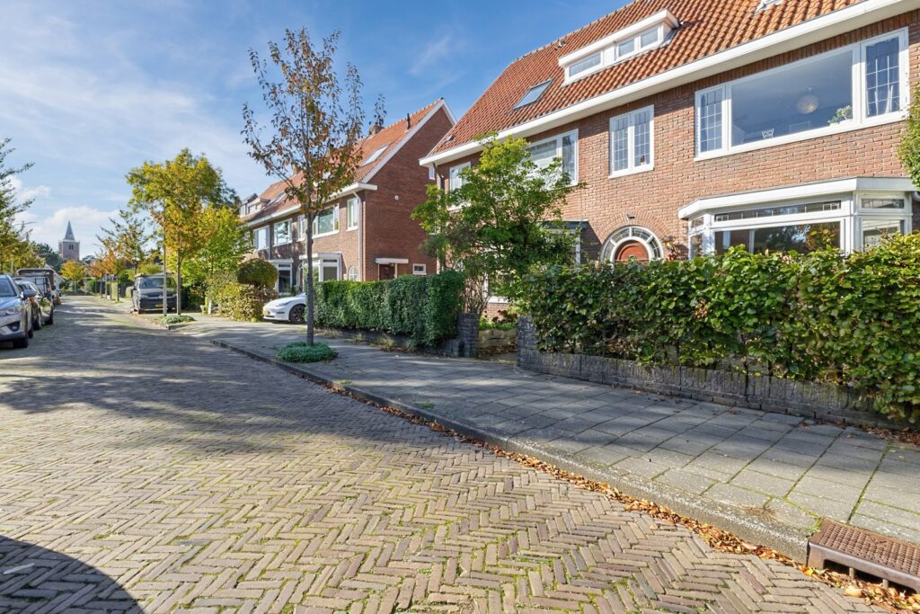 Prins Bernhardstraat 19