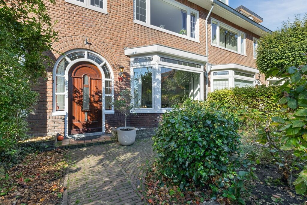 Prins Bernhardstraat 19